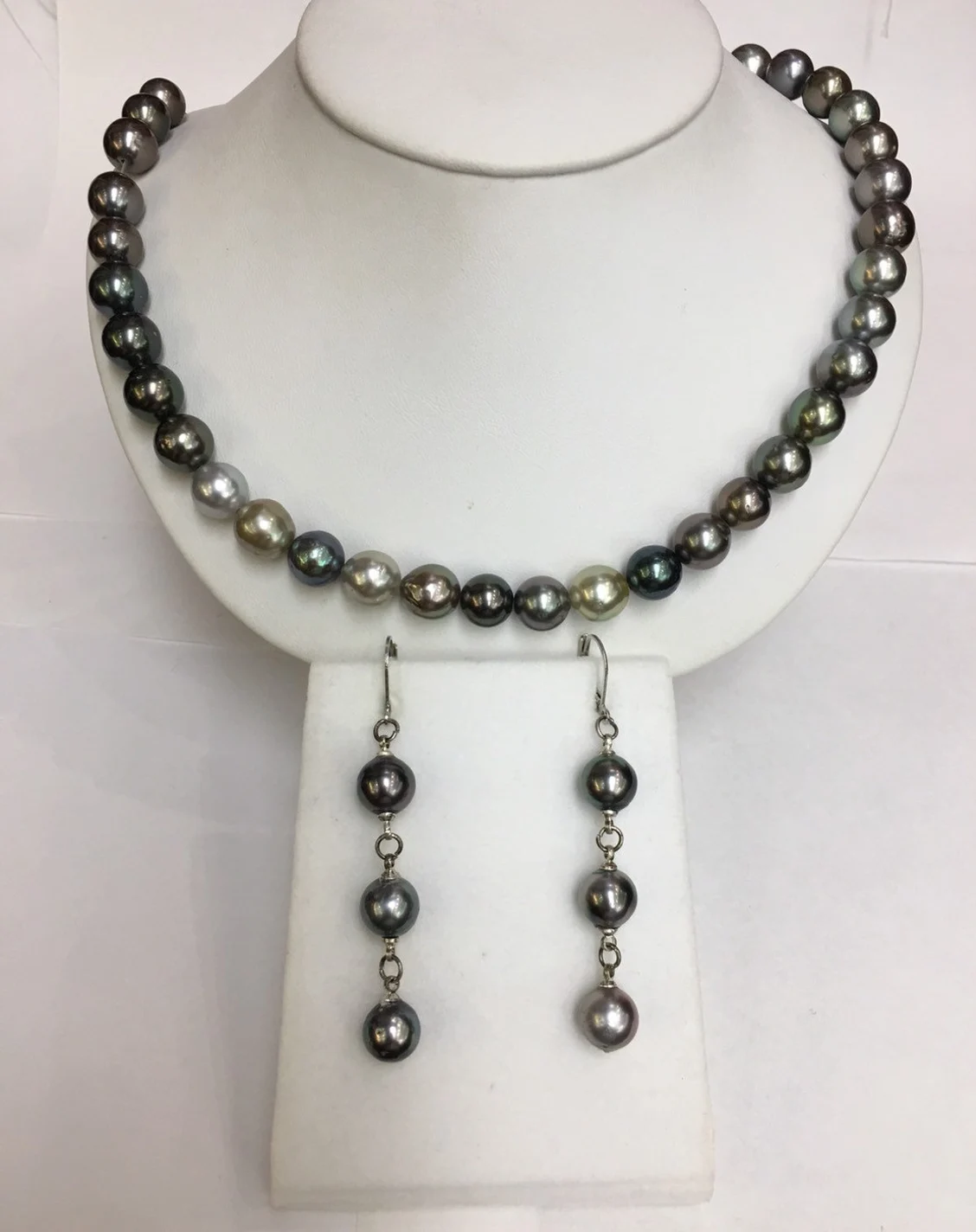 Tahitian South Sea Pearls Multi Color 9x10mm 14k Gold Clasp Great Luster Matching 3 Pearl Drop Earrings