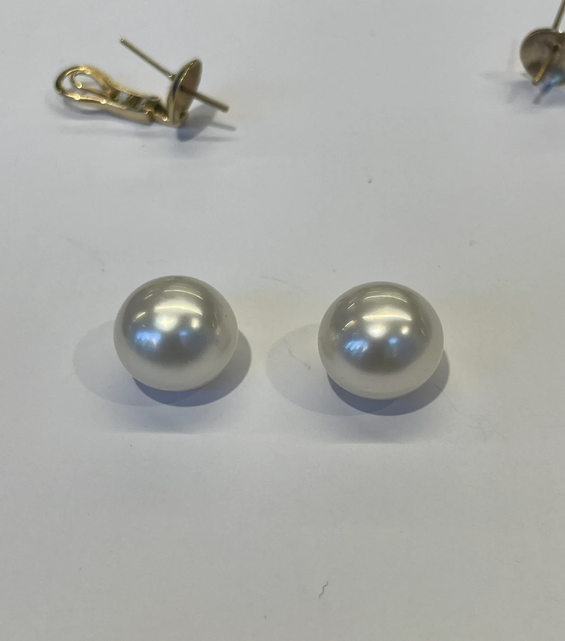 15.5 mm Cultured Freshwater Pearl Earrings 14k Gold Good Luster and Color
