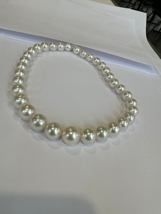 Strand of South Sea Pearls. 11x14.3mm