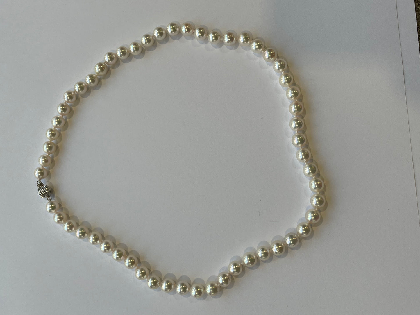 Akoya Pearls. 7x7.5mm.