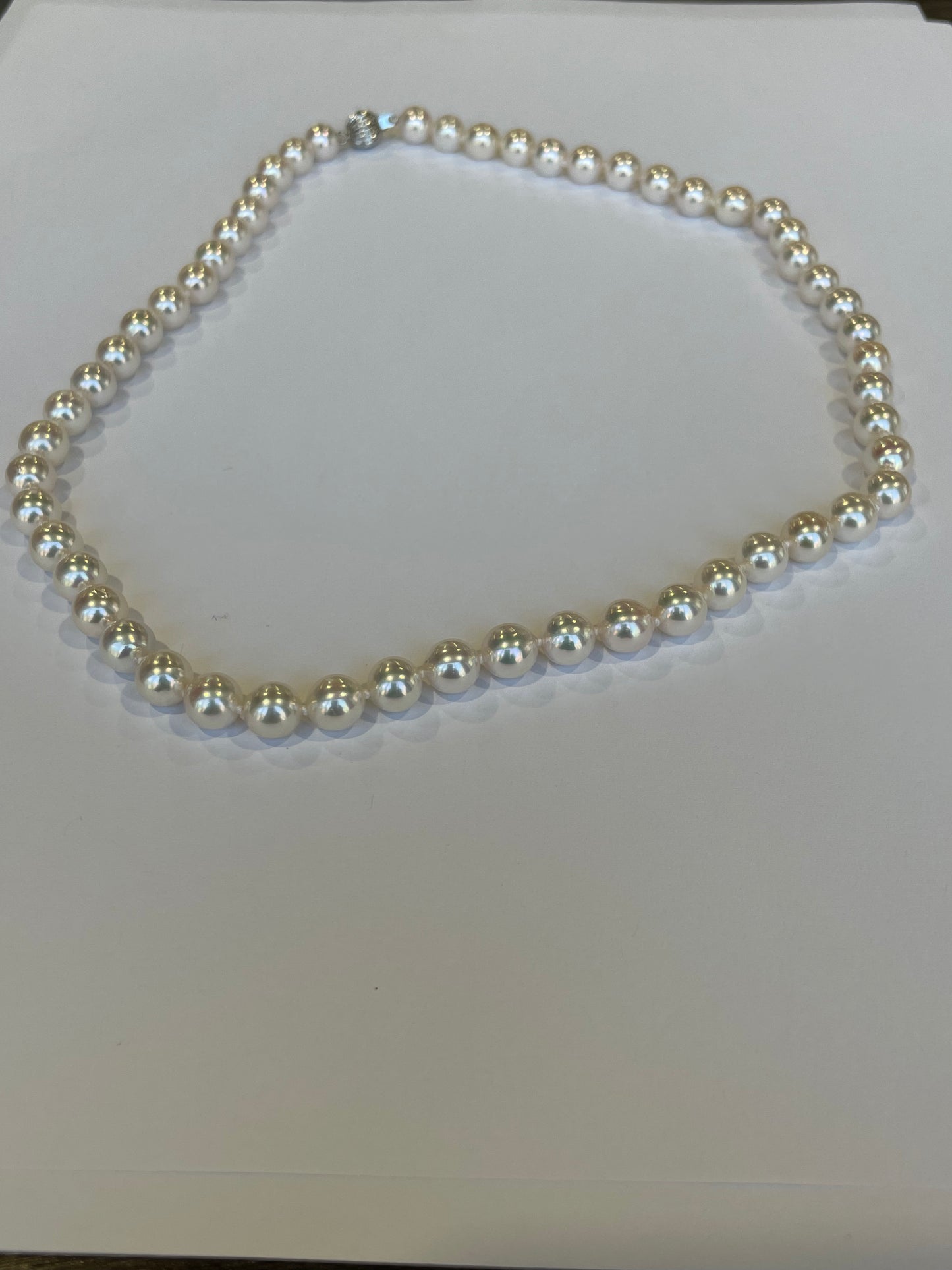 Akoya Pearls. 7x7.5mm.